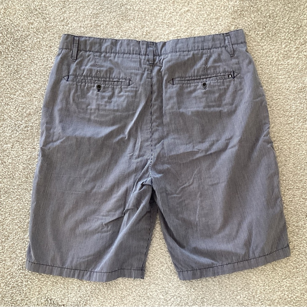 Hurley Shorts - Picture 5 of 5